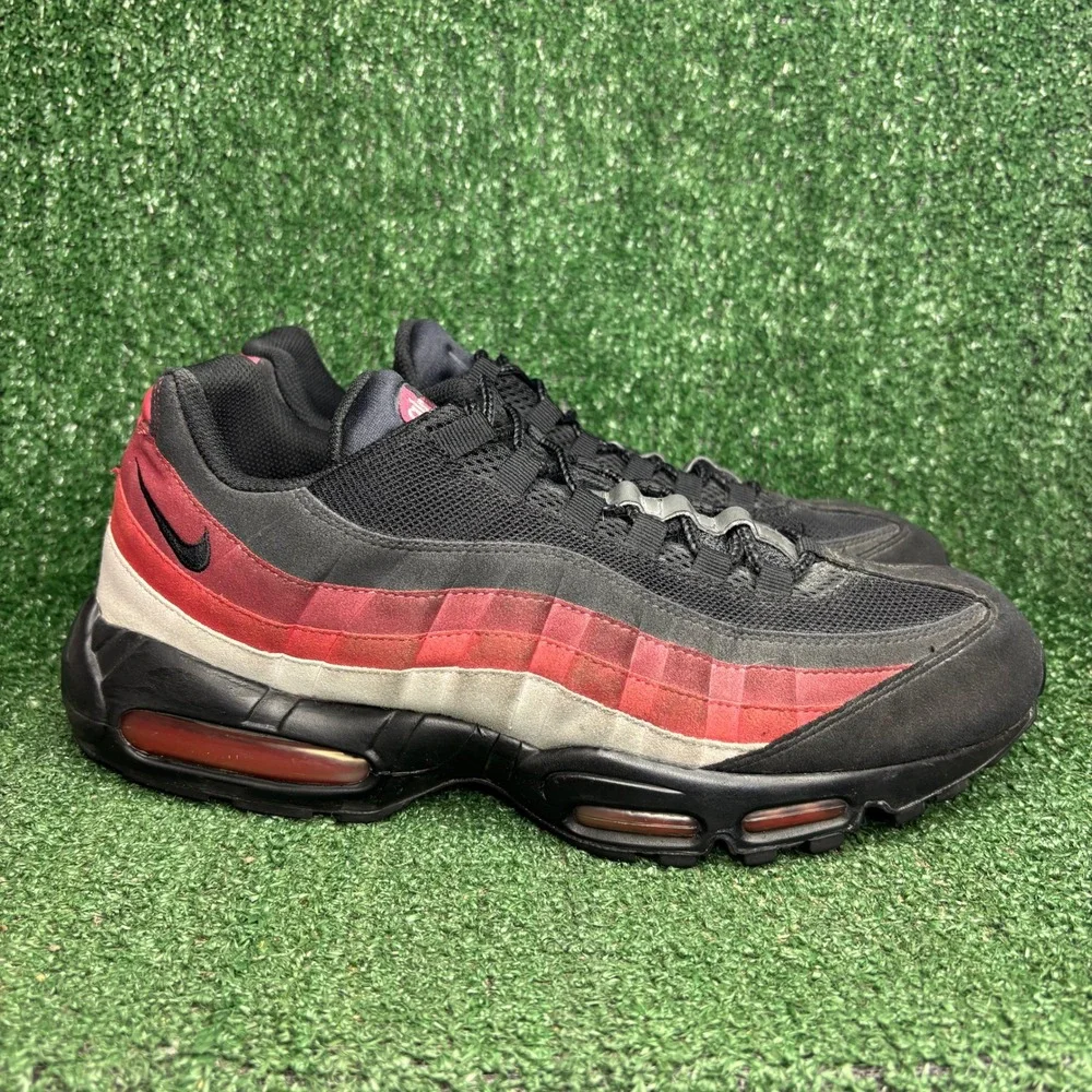 Nike Air Max 95 Sport Athletic Running Sneaker Team Crimson Varsity Red Mens 13